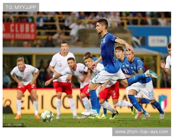 切尔西禁区混战终结，若日尼奥门前补射得手