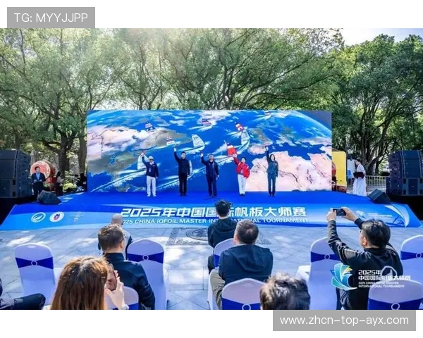 国际帆板邀请赛中国队在短赛航段中占得先机 国际帆板邀请赛中国队在短赛航段中占得先机