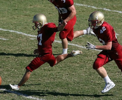 爱游戏官方-2平8负！英超主帅下课，或成国足主帅新目标，曾带领海港夺冠，英超主教练名单